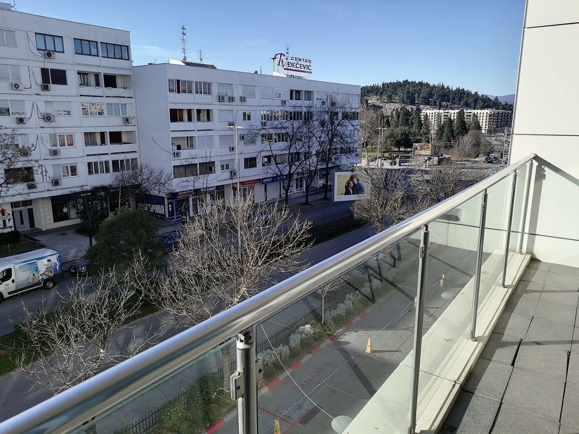Ramada By Wyndham Podgorica Otel Dış mekan fotoğraf